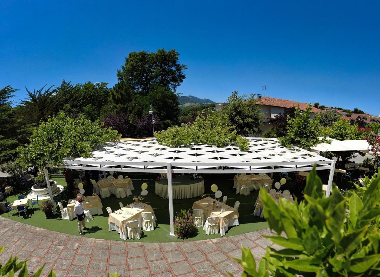 Ristorante Albergo Gerardo Di Masi Caposele Kültér fotó