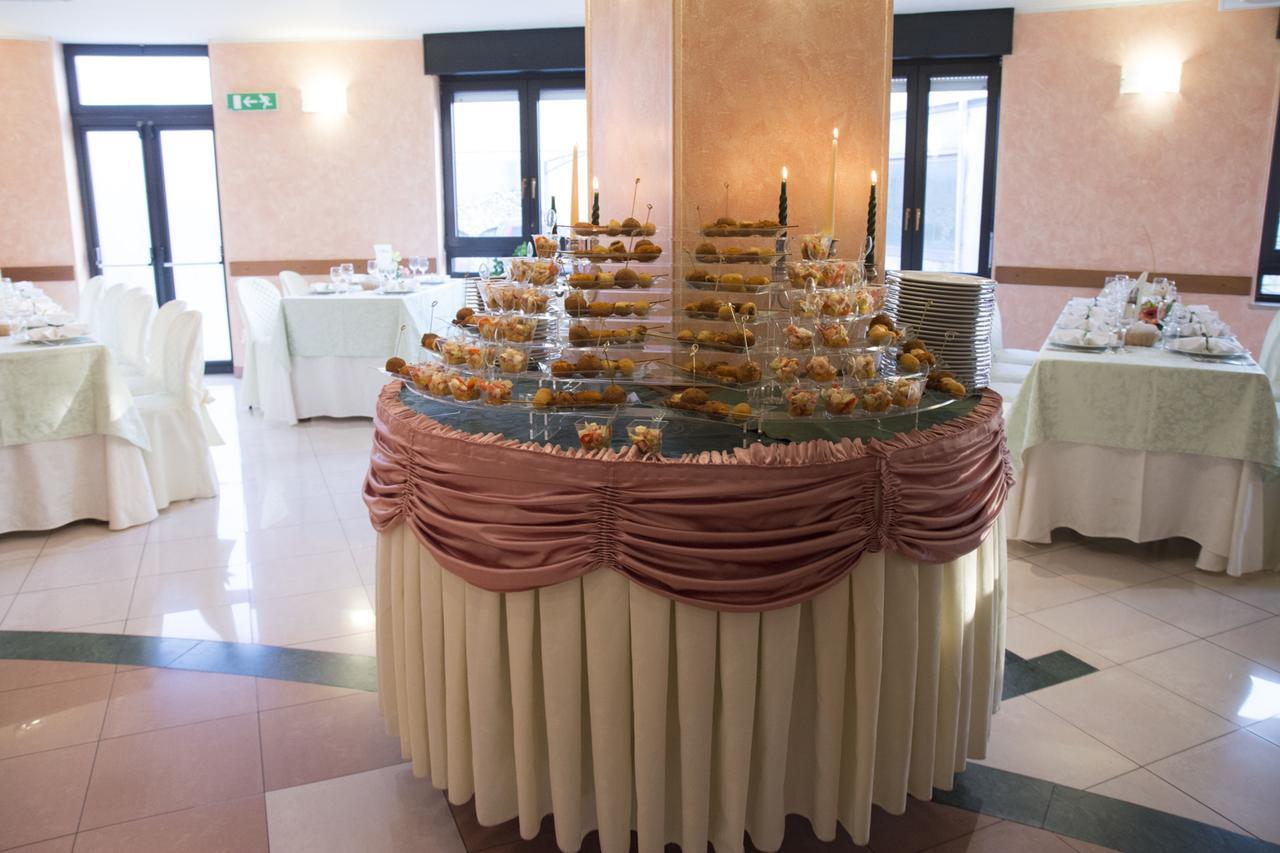 Ristorante Albergo Gerardo Di Masi Caposele Kültér fotó